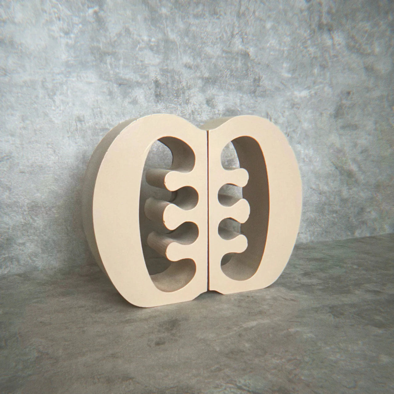 ESE NE TEKREMA Bookends