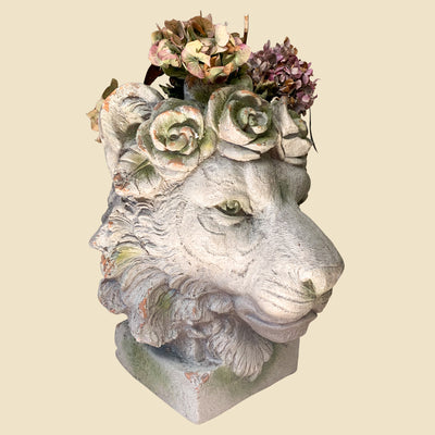 Kiniun Lion planter