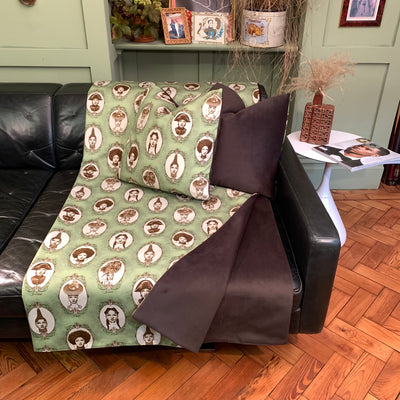 Yael et Valerie cushion, Sage Green