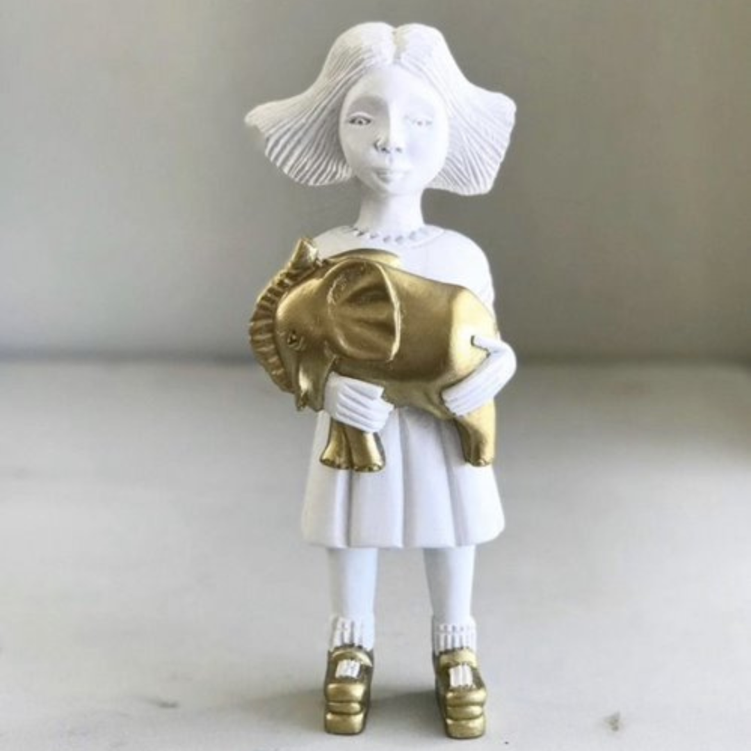 Noush Dolls Little Six Children Holding Elephant