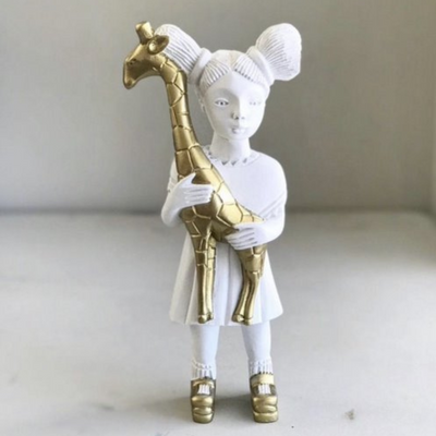 Noush Dolls Little Six Children Holding Giraffes